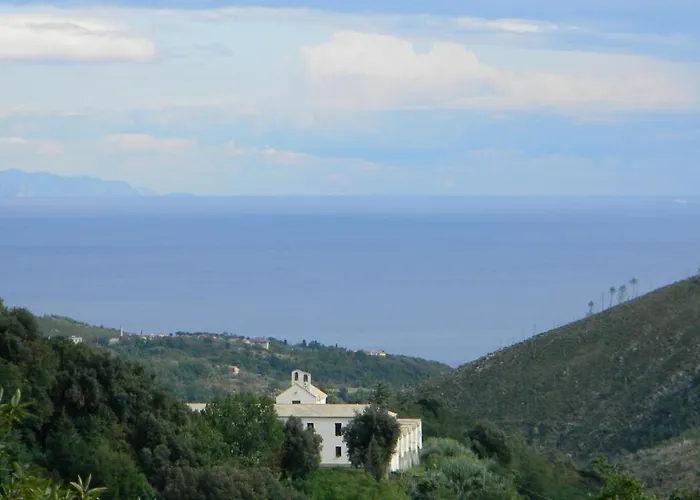 Sea Mountain 2 Varazze